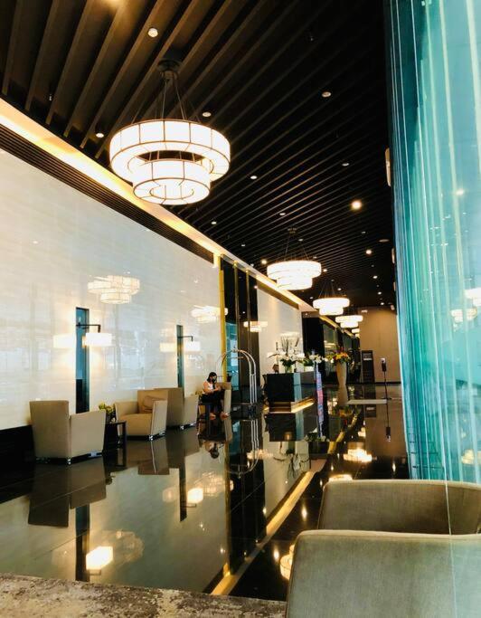 Air Residence 1Br With Balcony Free Netflix And Disney Plus Manila Exterior foto