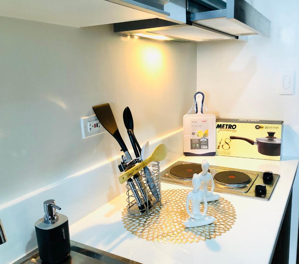 Air Residence 1Br With Balcony Free Netflix And Disney Plus Manila Exterior foto