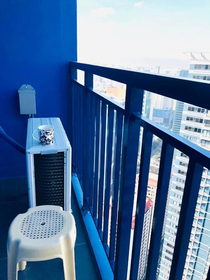 Air Residence 1Br With Balcony Free Netflix And Disney Plus Manila Exterior foto